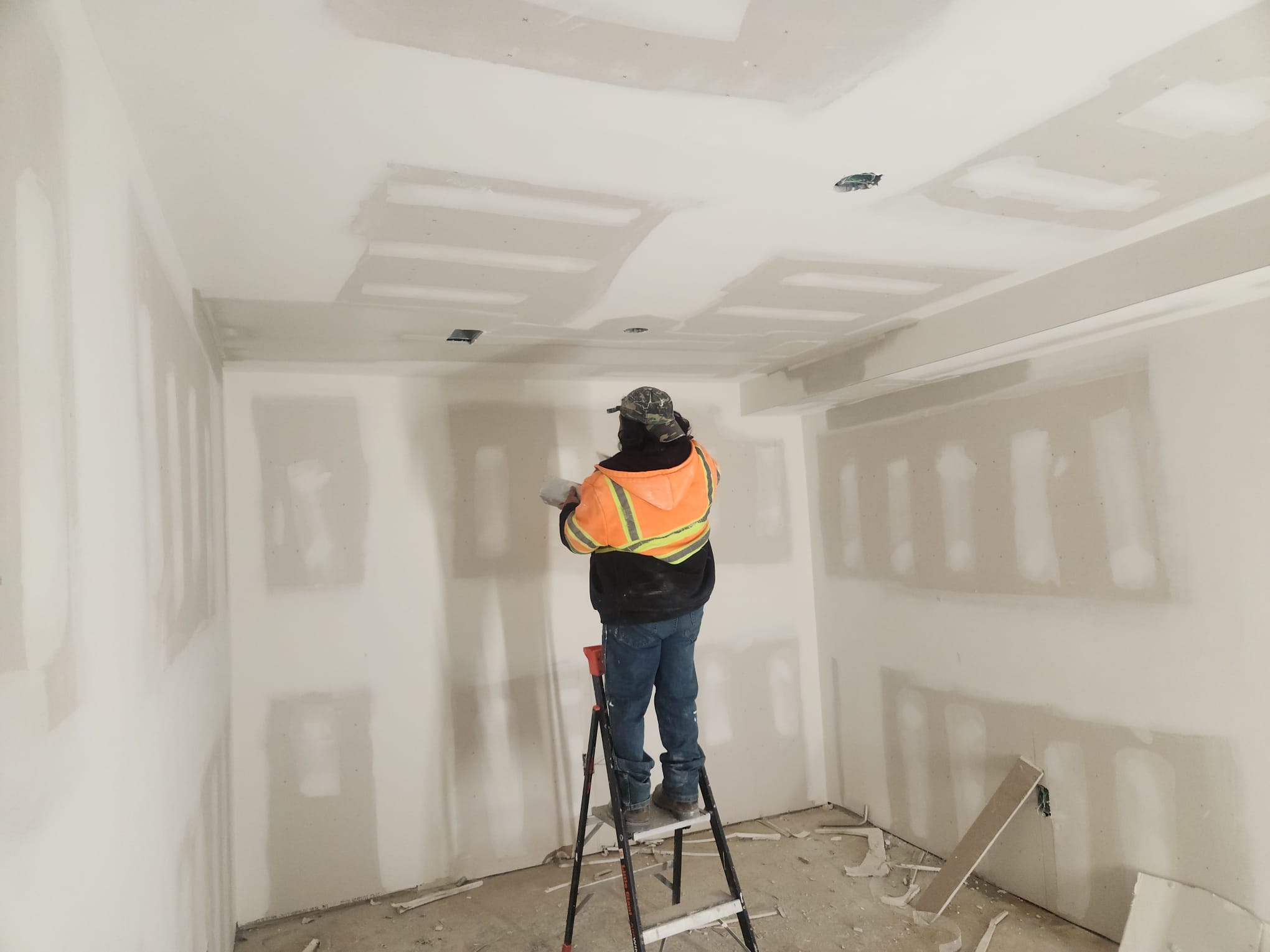Drywall finishing and coffered ceiling installation — World Wide Renovation LLC